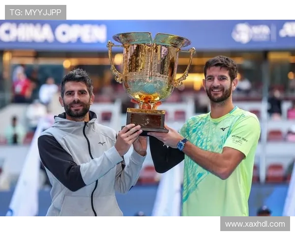 2025年网球赛季揭幕世界排名大洗牌新星崭露头角引发热议