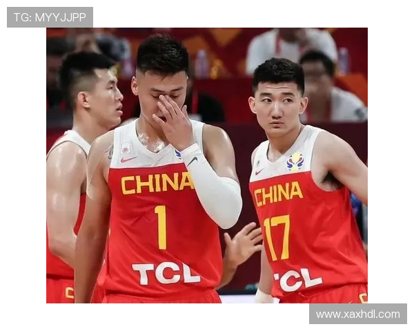 中国男篮逆袭战胜强敌晋级世界杯四强 决胜时刻展现团队精神