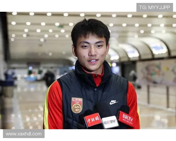 中国足球队迎战亚洲强敌，备战国际赛事全力以赴加强技战术磨合