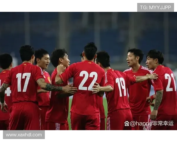 国足再战亚洲强敌全场鏖战九十分钟顽强拼搏终获宝贵平局