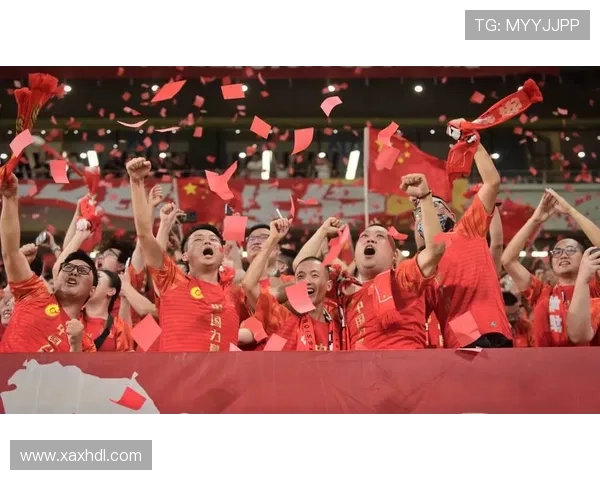 中国男足奋力逆转取胜展现顽强拼搏精神重燃晋级希望引爆全国球迷热情