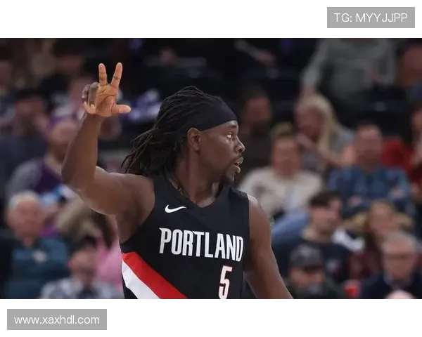 网球世界赛季回顾：明星球员表现亮眼 新兴选手崭露头角