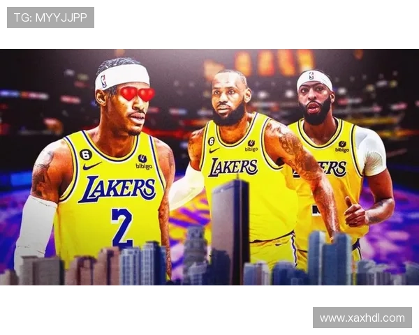 詹姆斯领衔湖人迎战勇士开季新赛季火热对决，众星云集斗志昂扬