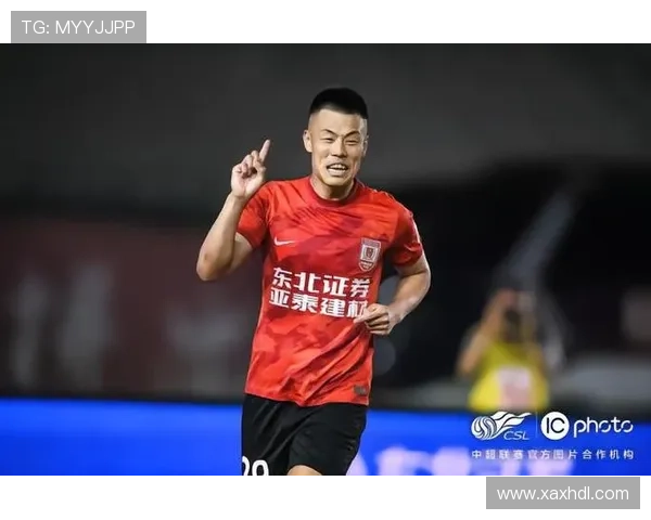 中国足球迎来新挑战 国家队备战亚洲杯全面提升实力