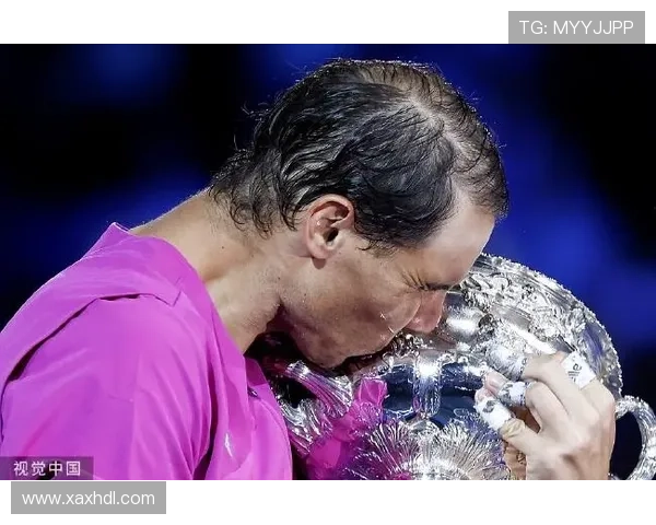 网球大师赛精彩回顾 纳达尔与费德勒的巅峰对决再度成为焦点